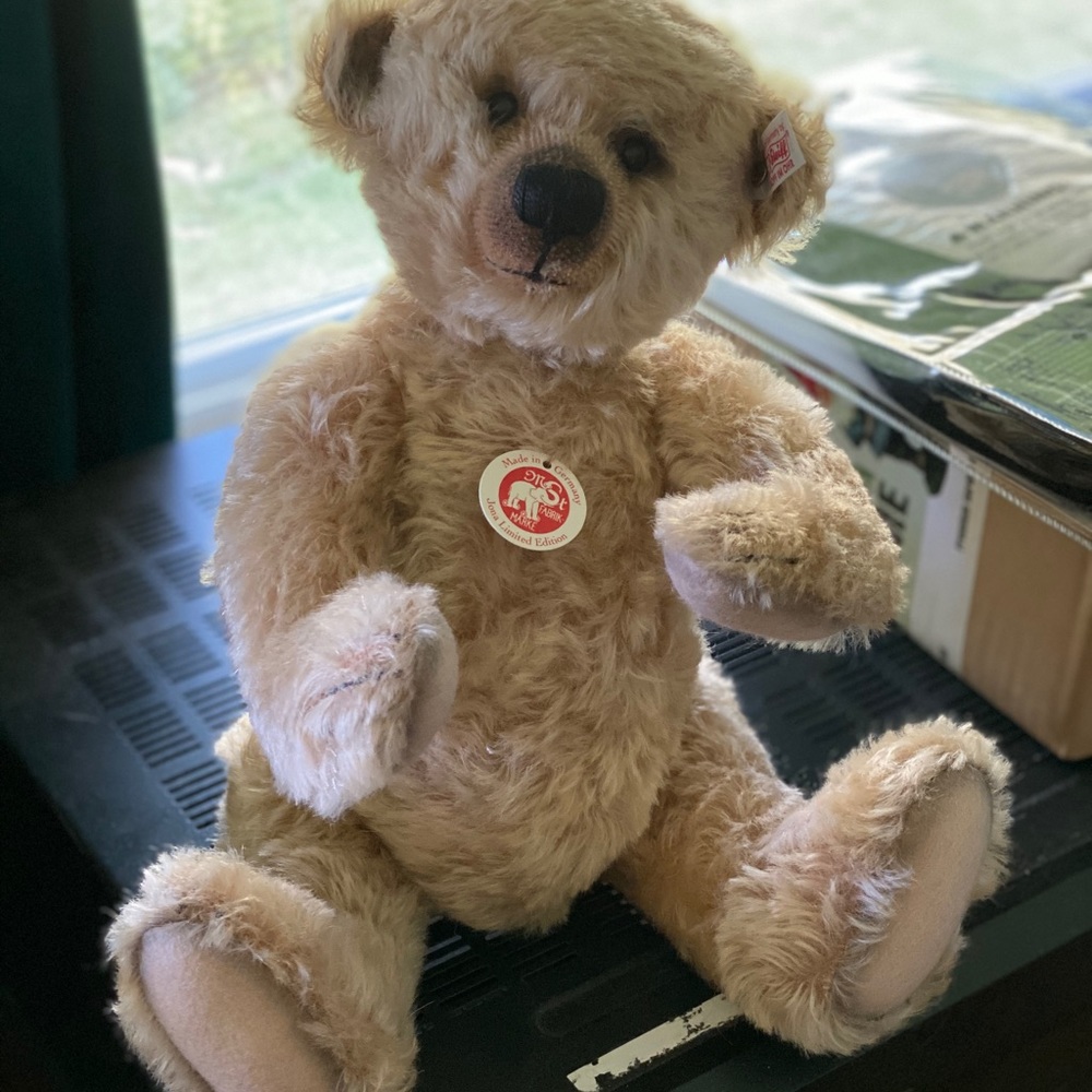 Jona - Steiff 2009 Mohair Teddy 14” #01766